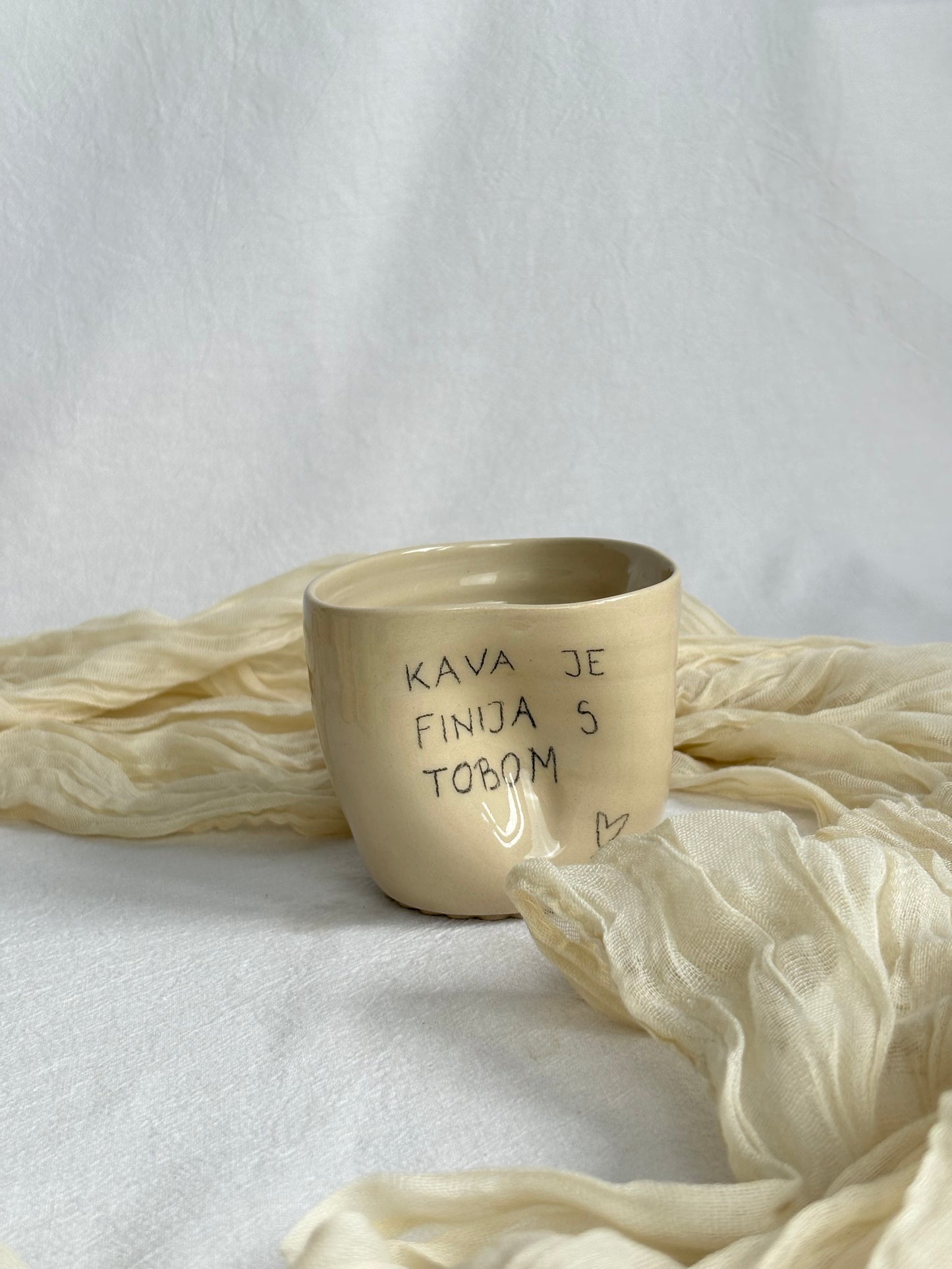 “Kava je finija s tobom” šalica