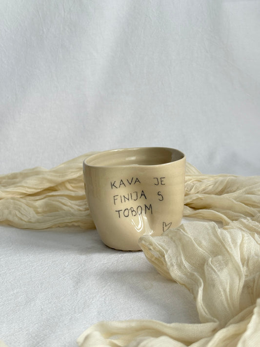 “Kava je finija s tobom” šalica